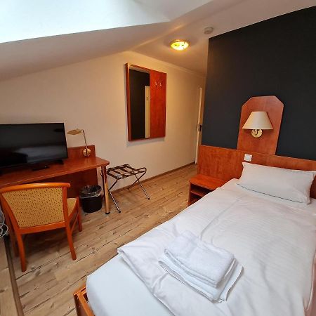 Gasthaus Frorup Hotel Oversø Eksteriør billede