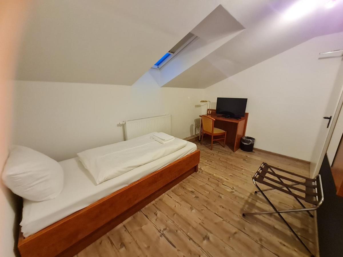 Gasthaus Frorup Hotel Oversø Eksteriør billede